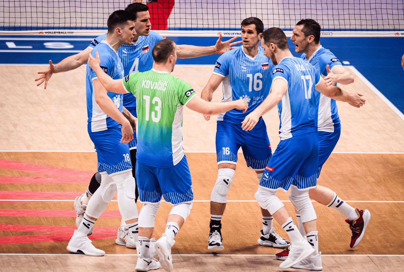 DB游戏-关于斯洛文尼亚足球锦标赛擂台赛，劲旅对决的信息