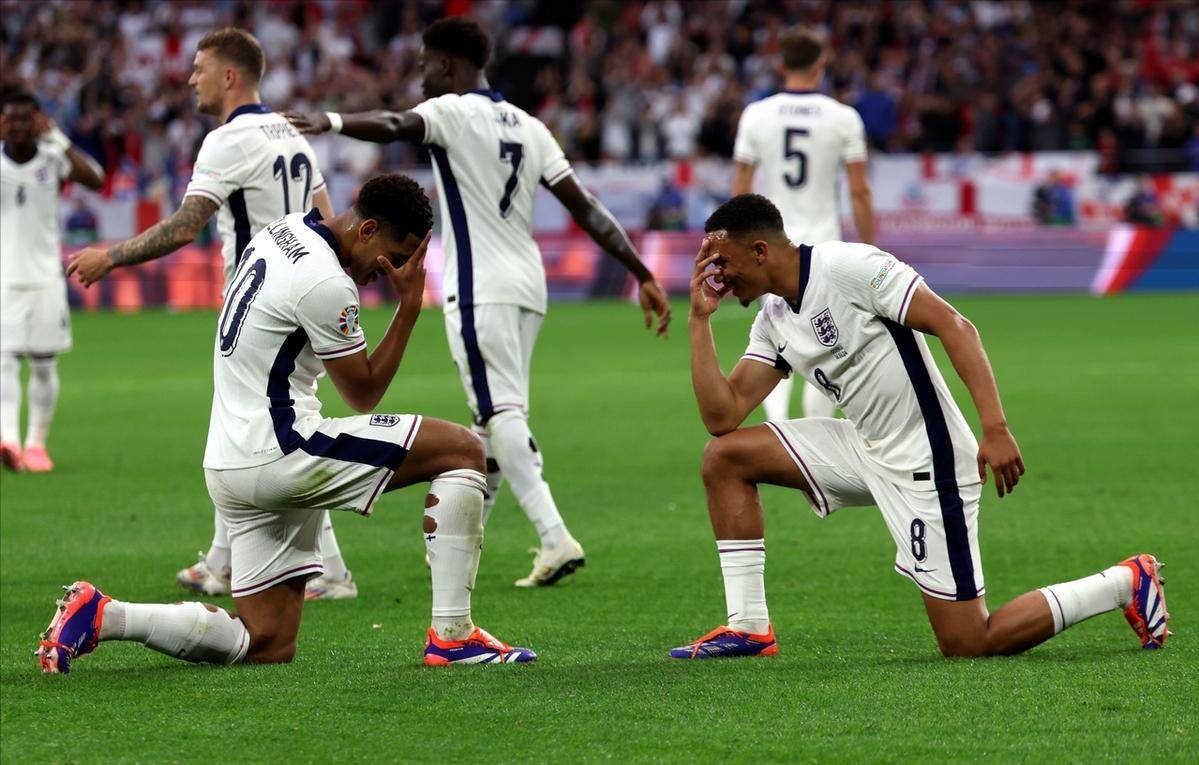 DB彩票官网-皇马中场球员为队友送出关键助攻