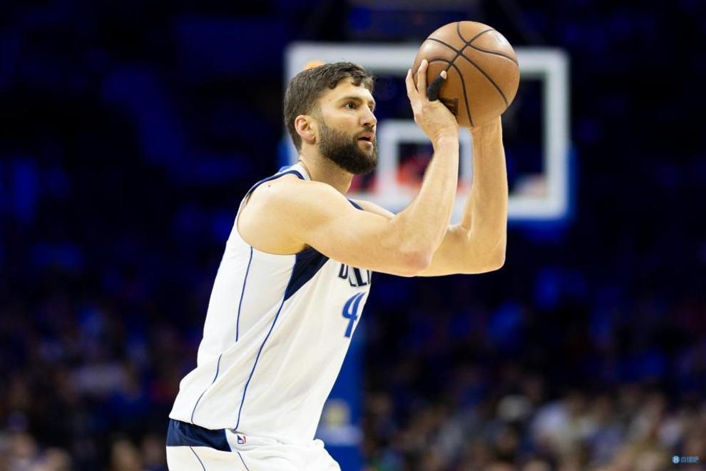 DB彩票官网-小牛控卫复出，球队士气大增