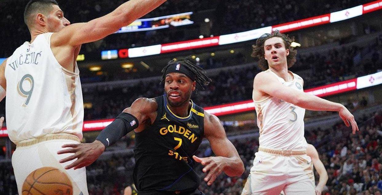 包含太阳队新援表现超预期，带领球队逆袭战绩的词条