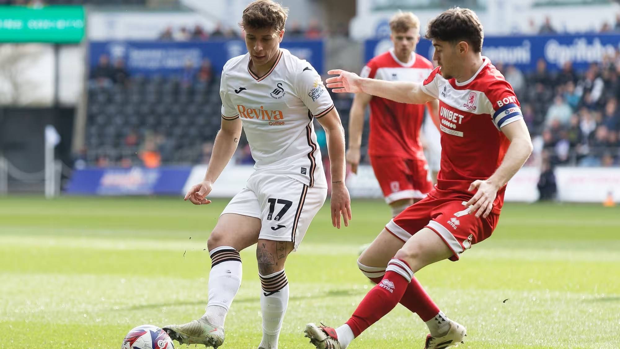 关于诺维奇主场逼平沃特福德，积分略有增长的信息