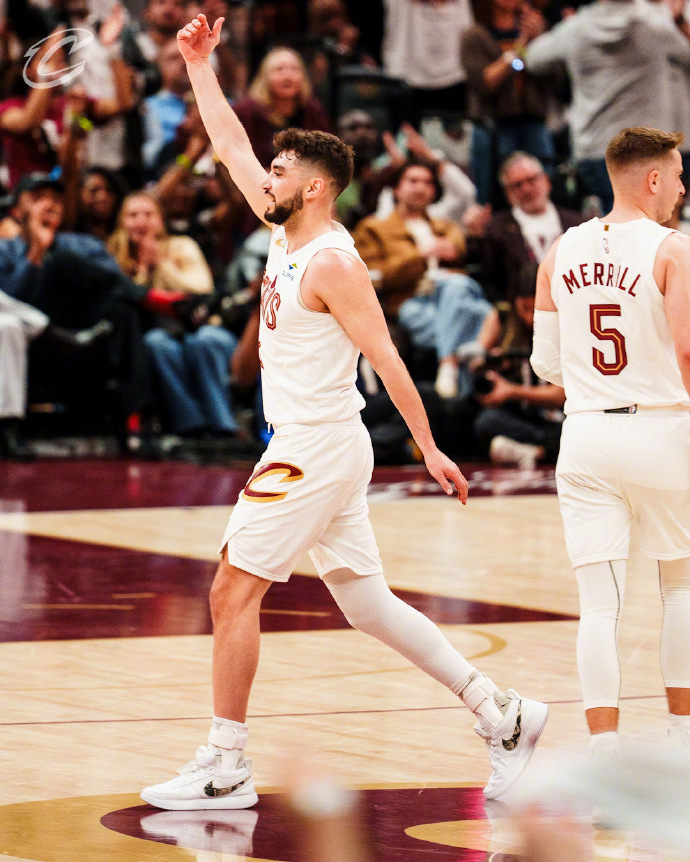 热火主场大胜骑士，实现五连胜！