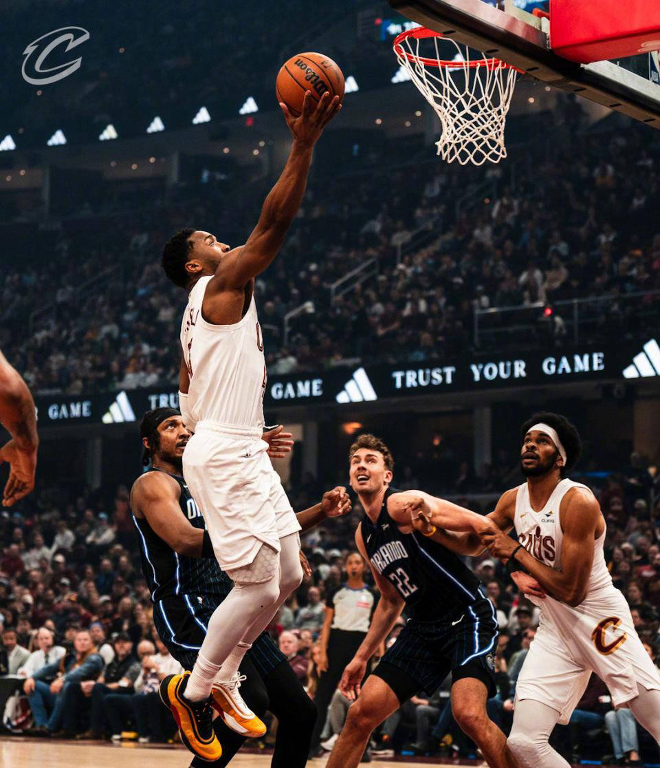 关于骑士遭遇惨败，球队陷入低迷状态的信息