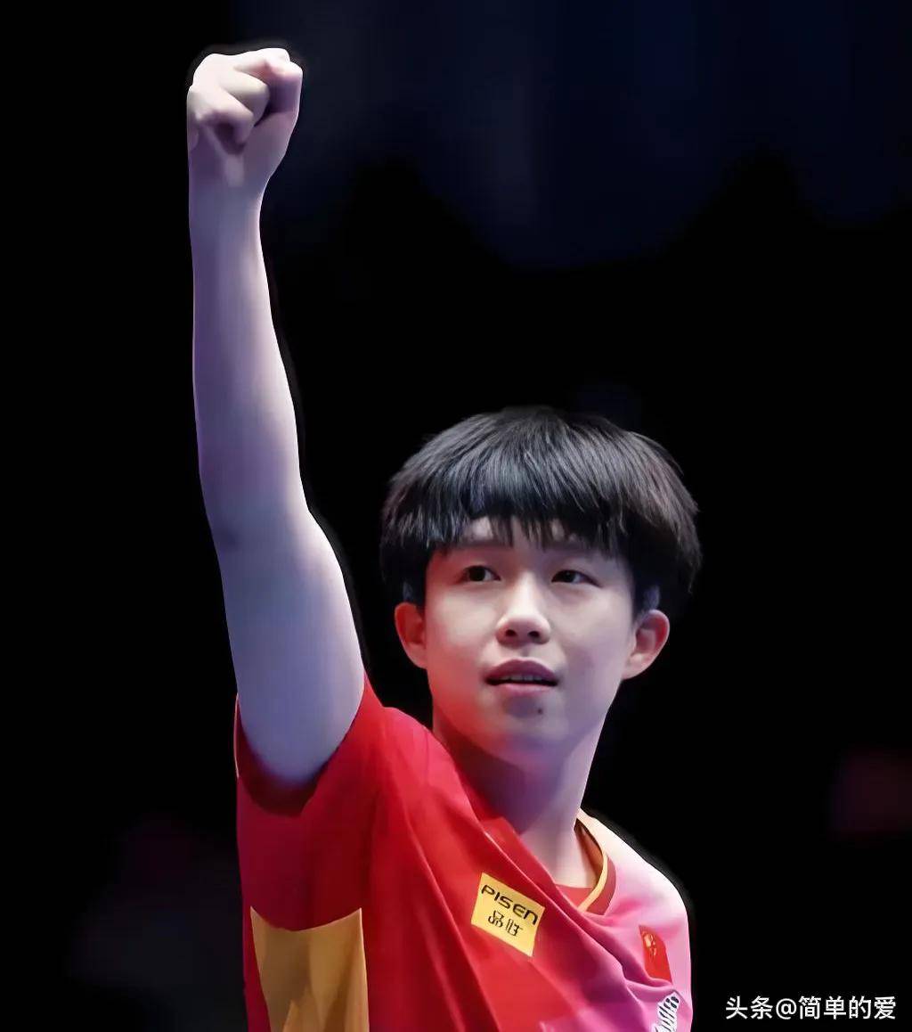 狂欢进球王者！谦逊莱斯特主场围剿，亚洲杯射手独破