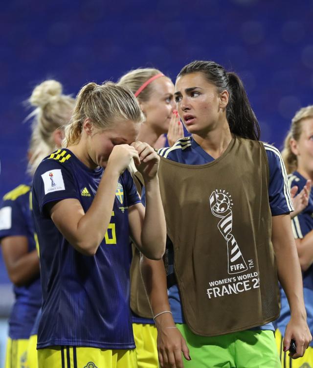 DB gaming-瑞典女子足球队连胜晋级半决赛，实力强劲