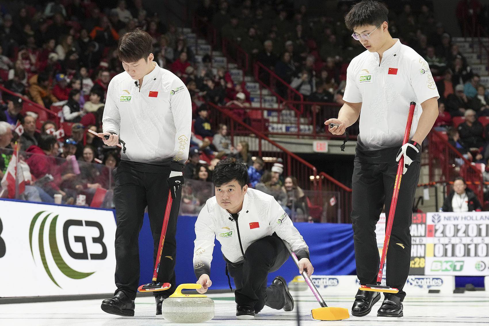 加拿大队功败垂成，展现实力