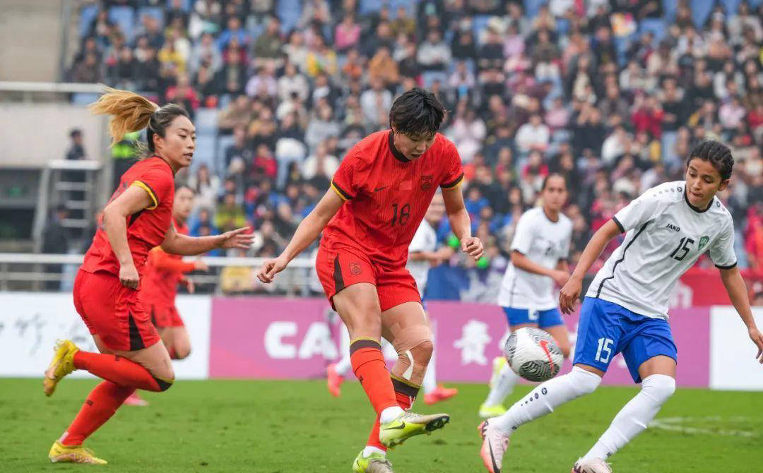 DB彩票试玩-中国女足教练团队努力策划比赛战术