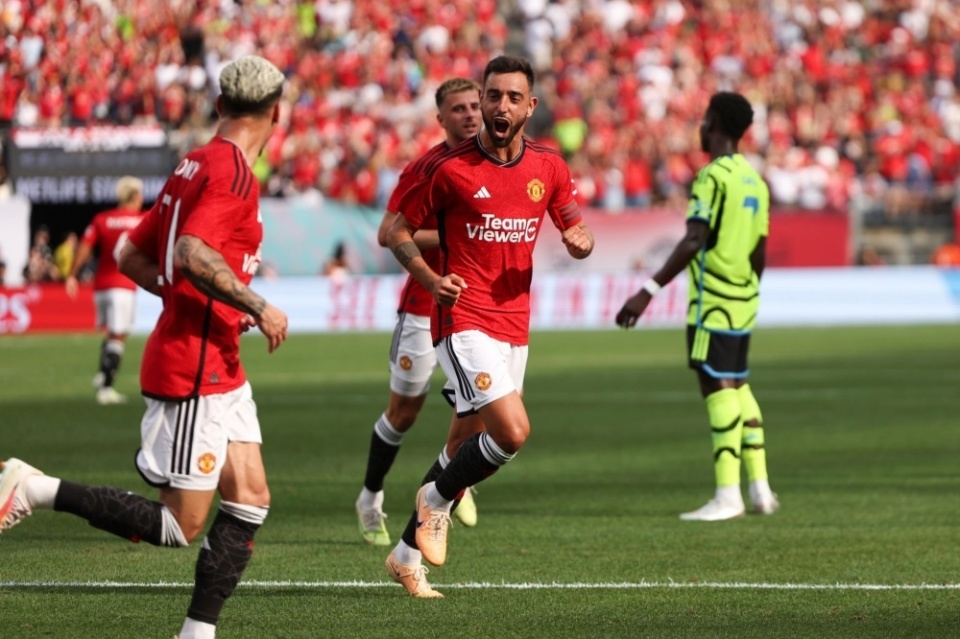 DB gaming-巴黎中锋持续进球，助球队双杀对手