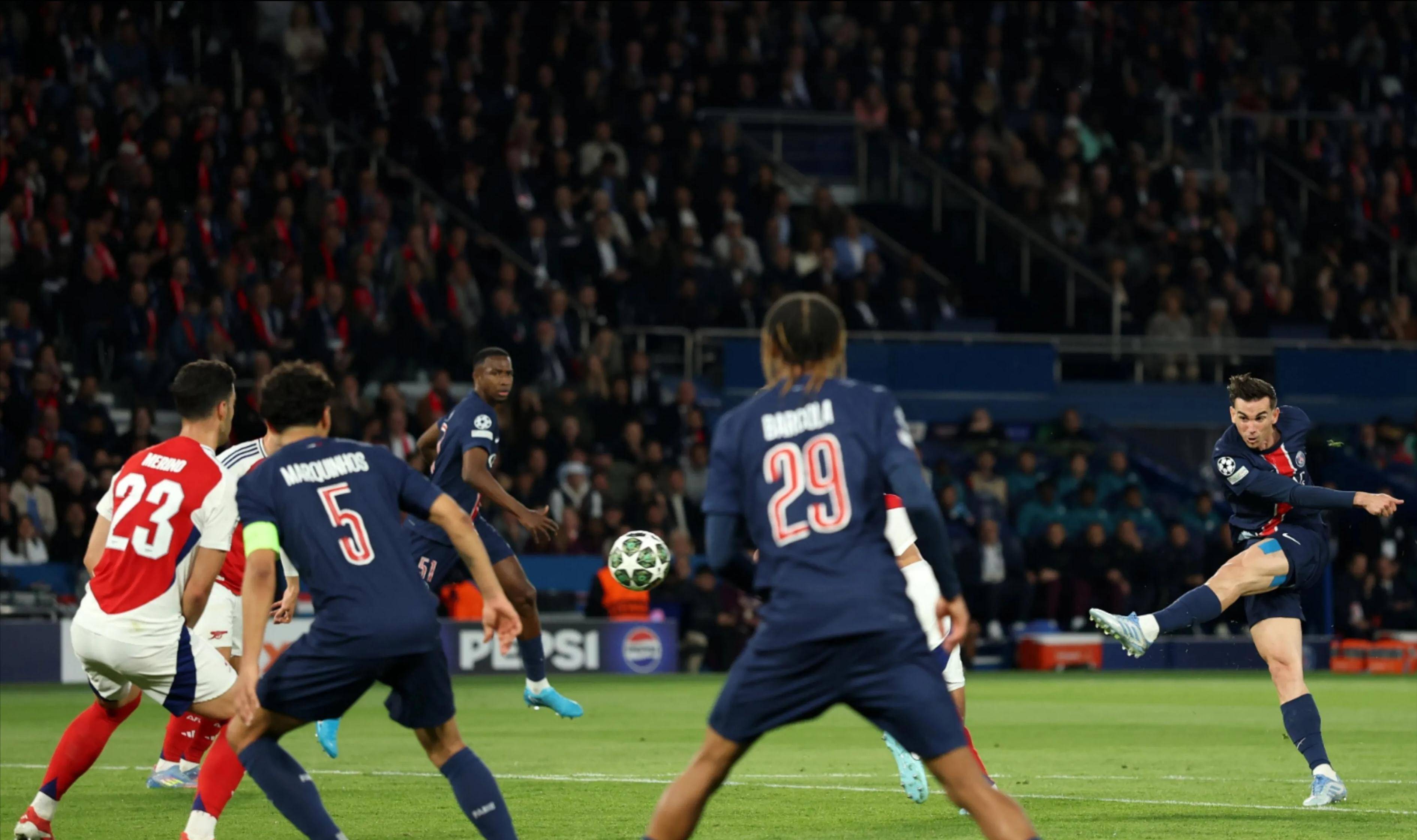 巴黎中锋持续进球，助球队双杀对手