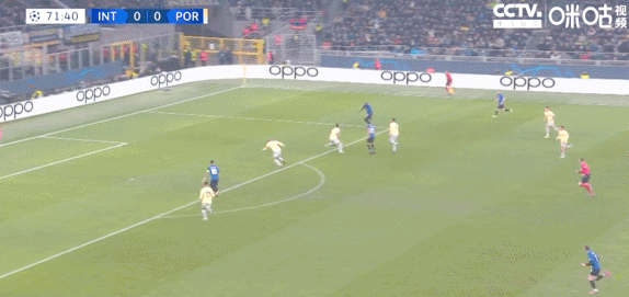 曼联新援卢卡库出战欧冠,助攻表现引人注目 曼联新援卢卡库出战欧冠,助攻表现引人注目