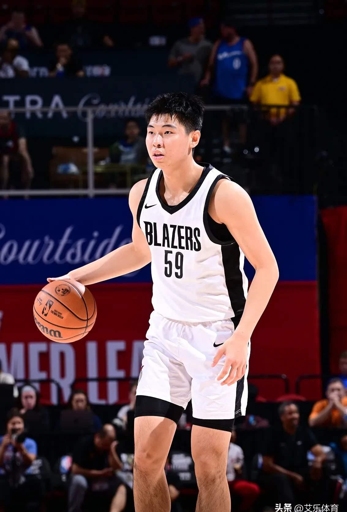 黄蜂大胜开拓者，全力保级