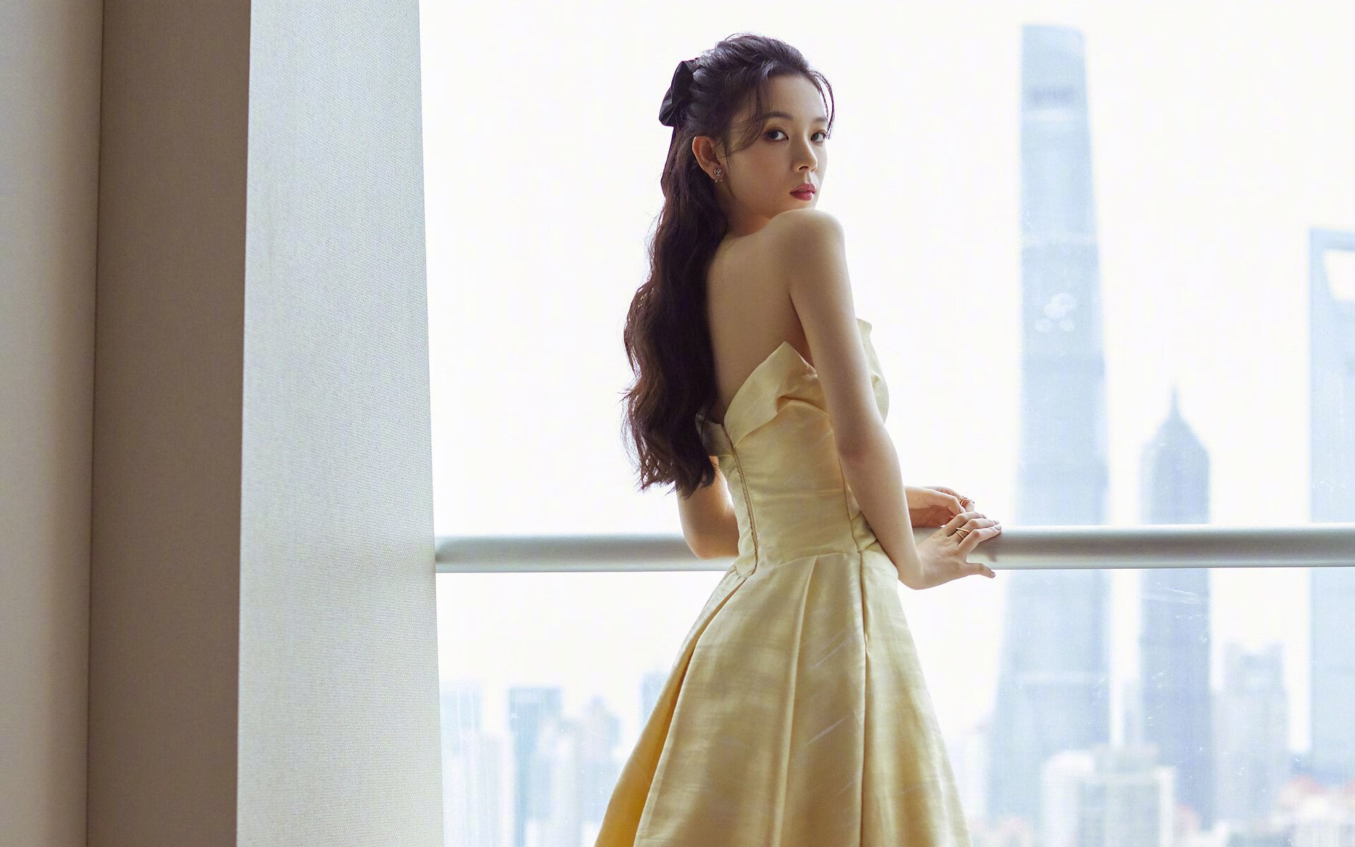 从骑士爆冷尼克斯到2026世界杯，欧文的双重奏鸣曲